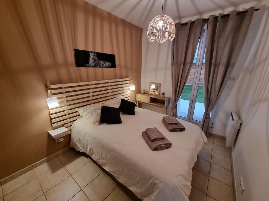Agreable Appartement Avec 2 Places De Parking Dans Le Garage Безьє Екстер'єр фото