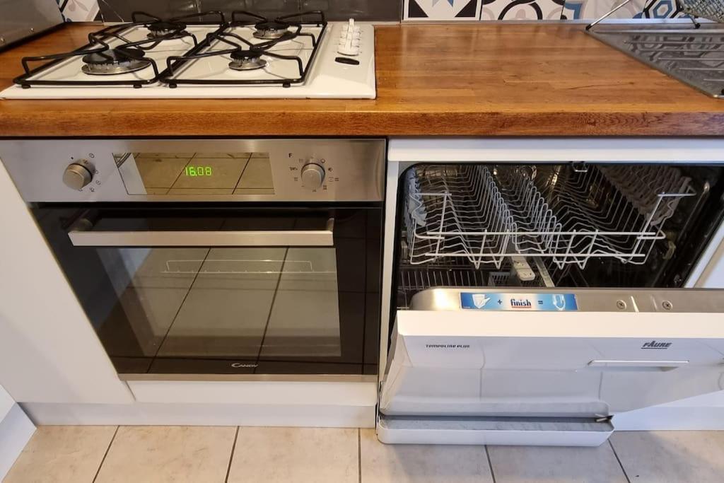 Agreable Appartement Avec 2 Places De Parking Dans Le Garage Безьє Екстер'єр фото