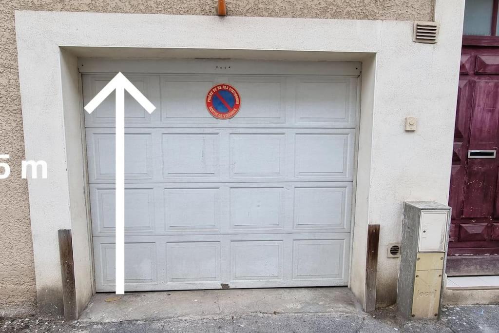 Agreable Appartement Avec 2 Places De Parking Dans Le Garage Безьє Екстер'єр фото